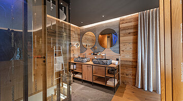The elegant bathroom at the Private Spa Villa in the Hotel Winzer