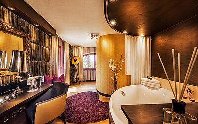 Doppelzimmer Glamourstyle mit Whirlpool im Hotel Winzer