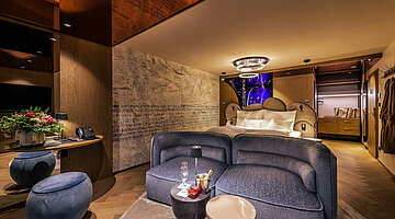 Comfortable seating in the Spa Deluxe double room at Hotel Winzer