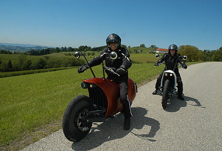 Two motorcyclists on a trip in the Salzkammergut